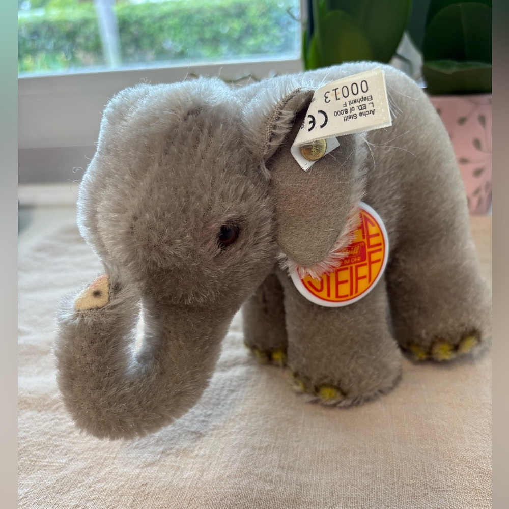 Vintage Arche Steiff elephant trunk up, 1992, Mohair, Germany, Ltd Ed 13/8000